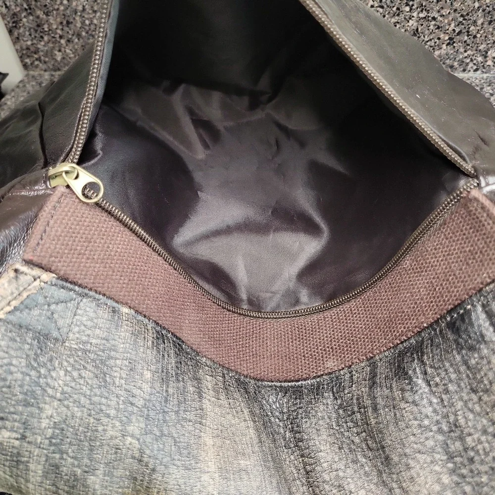 Wilsons Leather M Julian Y2K Distressed Messenger‎ Bag Texas Longhorn Skull